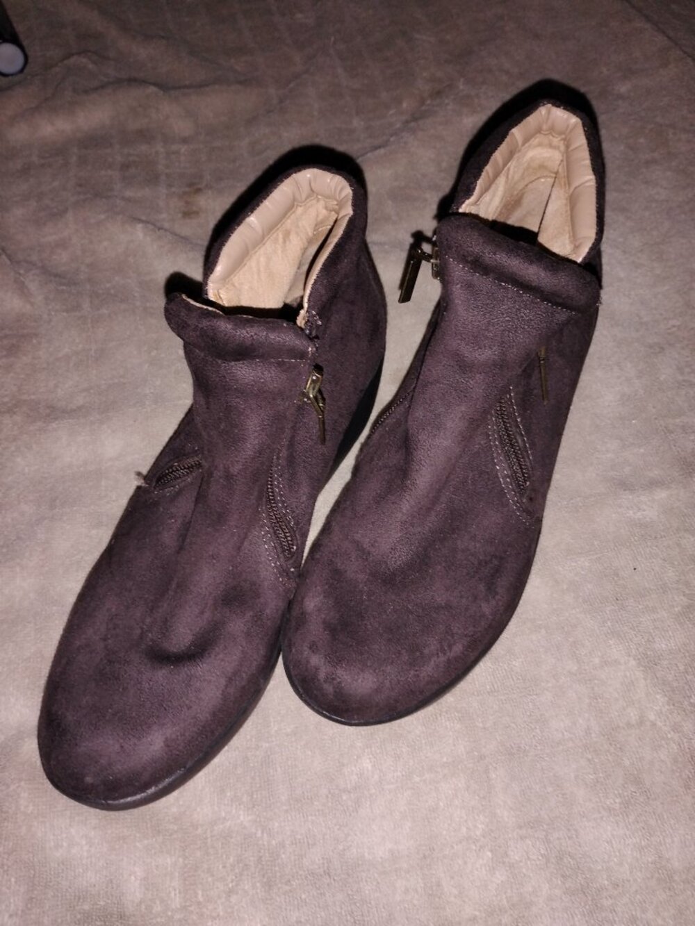 Boots - Picture 7 of 13